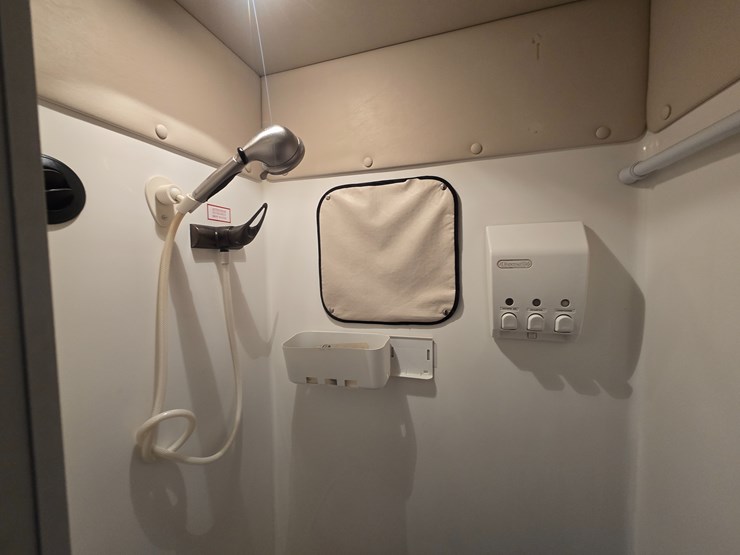 2017-western-star-5700xe-image-79