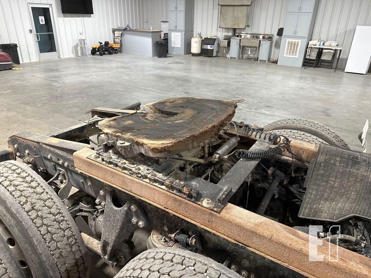 2017-international-prostar-image-10