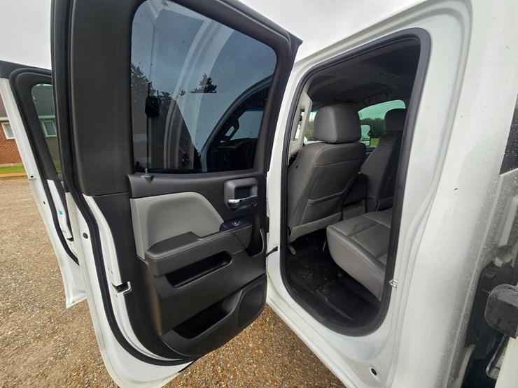 2019-chevrolet-silverado-2500-image-54