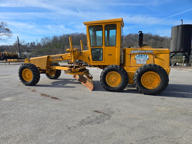 1971-deere-570a-image-6