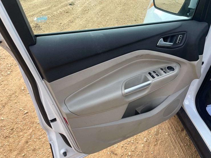 2014-ford-escape-image-9