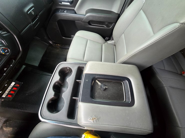 2019-chevrolet-silverado-2500-image-45