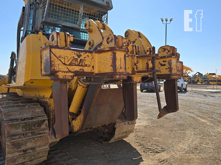 2008-deere-750j-image-14