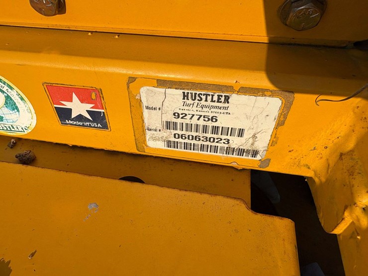 hustler-z-xr7-60"-zero-turn-mower-image-2