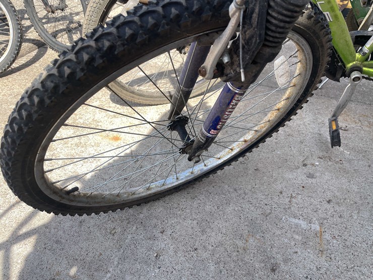 #7073-•-(3)-bikes-(o4)-image-7