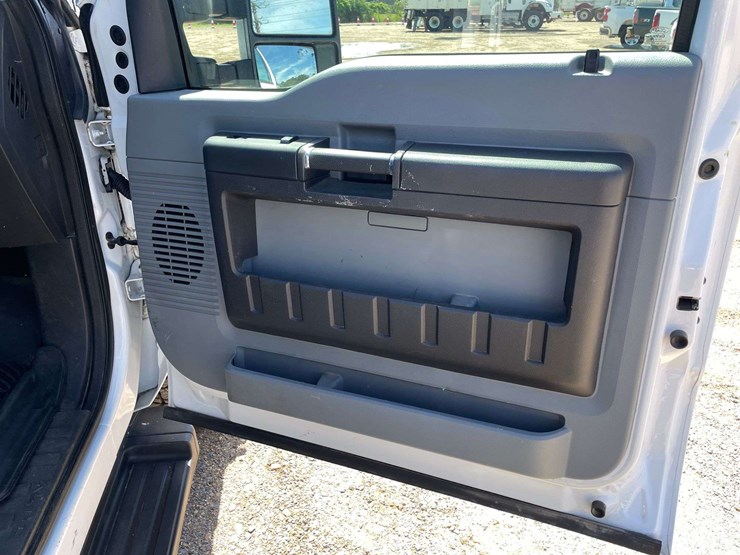 2015-ford-f350-image-17