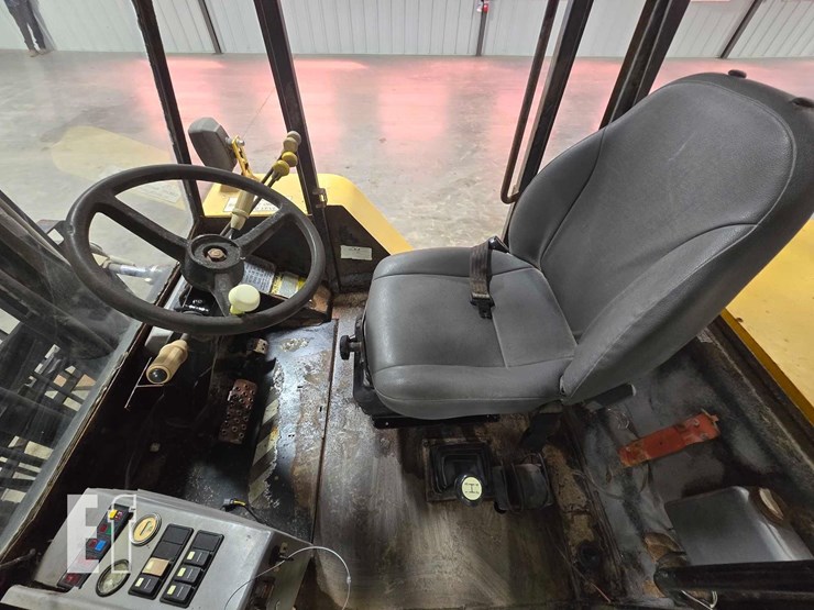 2008-jcb-930-image-11