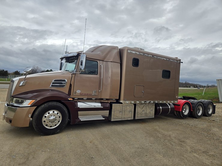 2017-western-star-5700xe-image-5