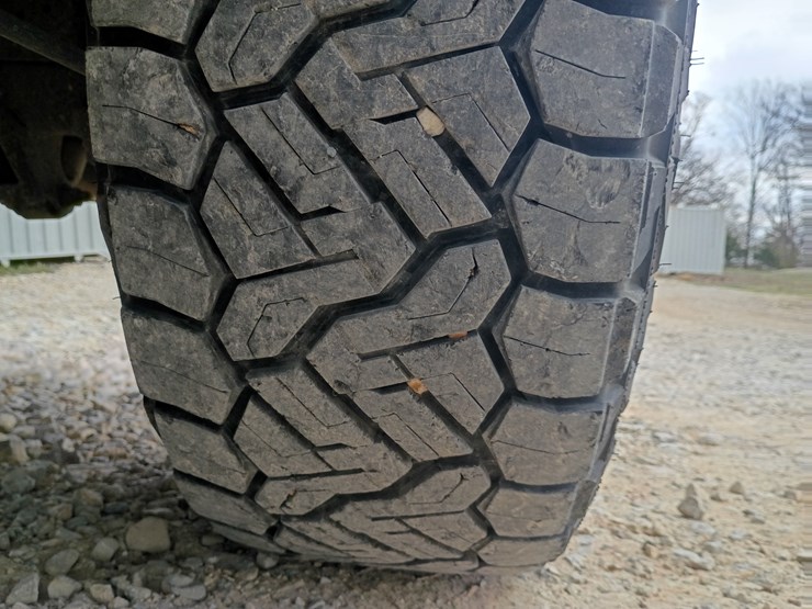 2013-chevrolet-2500-image-85