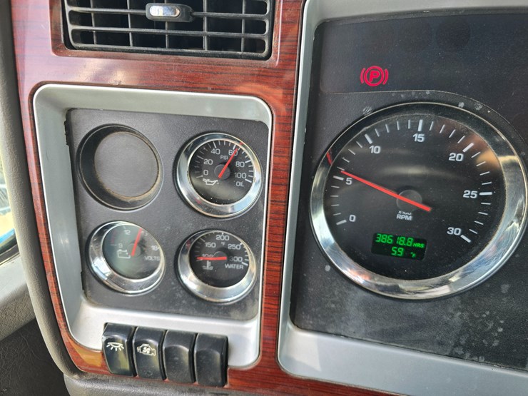 2007-kenworth-w900-image-66