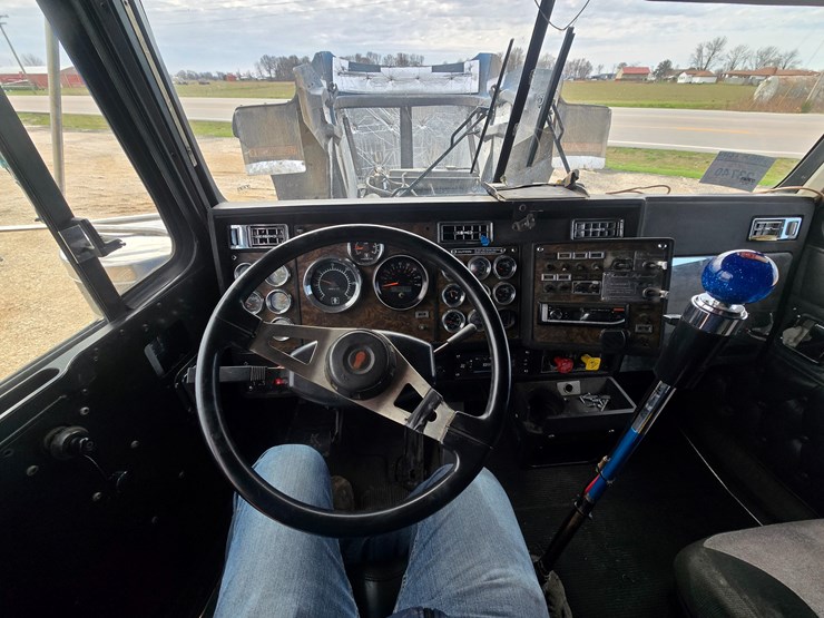 1999-kenworth-w900-image-74