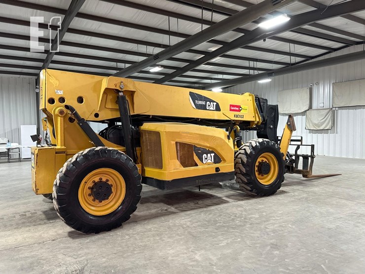 2014-caterpillar-tl1055c-image-3