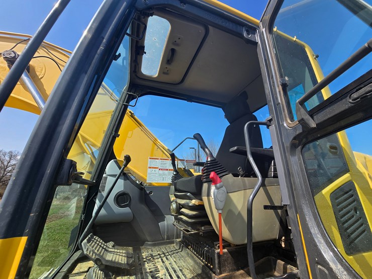 2013-komatsu-pc160-lc-image-82