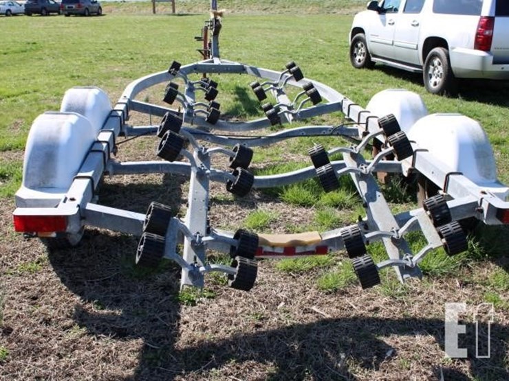 #901-2001-venture-trailer-24'-tandem-axle-boat-tra-image-3