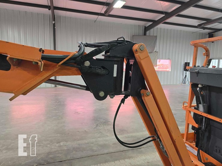 2015-jlg-e400ajpn-image-15