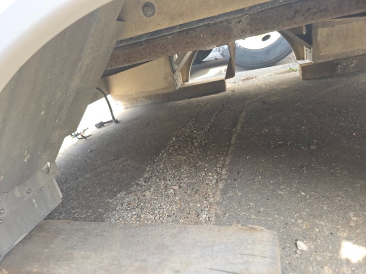 #22631-•-utility-bed-image-12