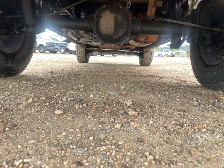 2016-nissan-frontier-image-24