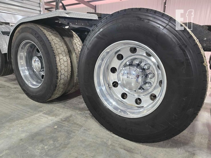 2004-international-paystar-5900-image-24