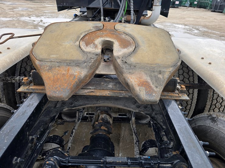 #22610-•-2019-mack-anthem-sleeper-truck-image-75