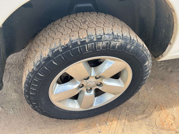 2016-dodge-ram-1500-image-26