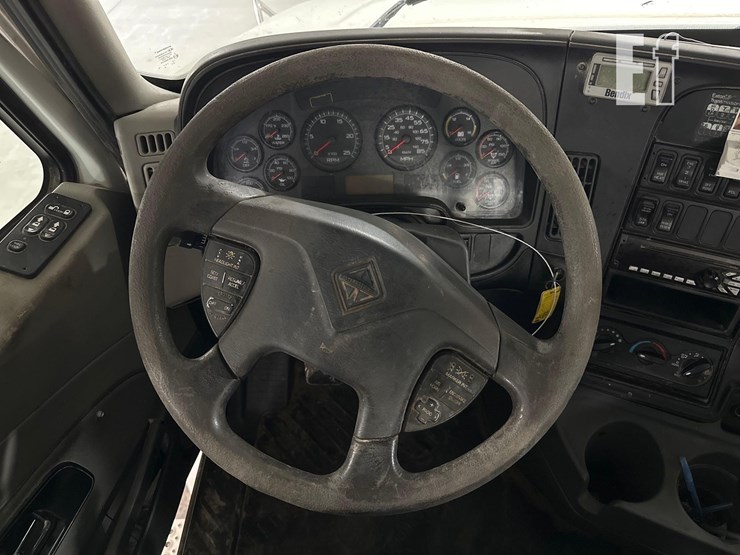 2017-international-prostar-image-15