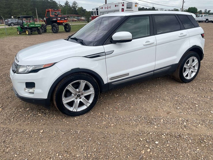 2013-land-rover-range-rover-image-1