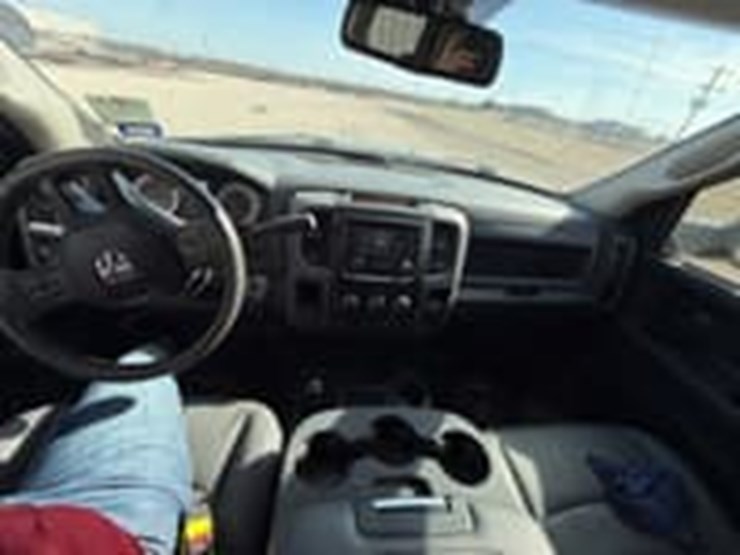 2015-ram-3500-tradesman-image-9