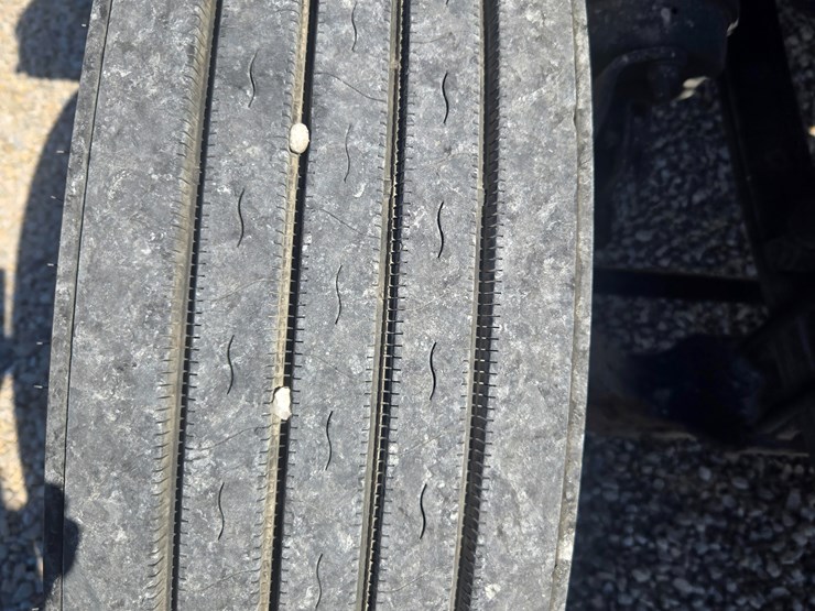 2016-peterbilt-579-image-46