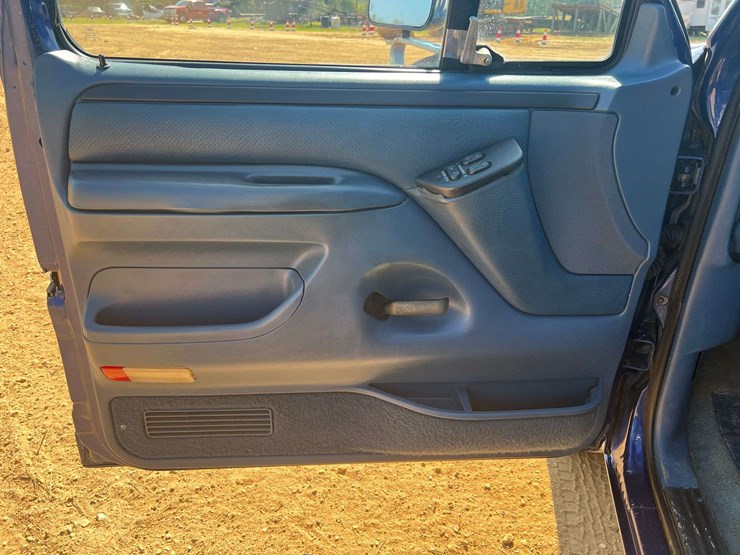 1996-ford-f250-image-9