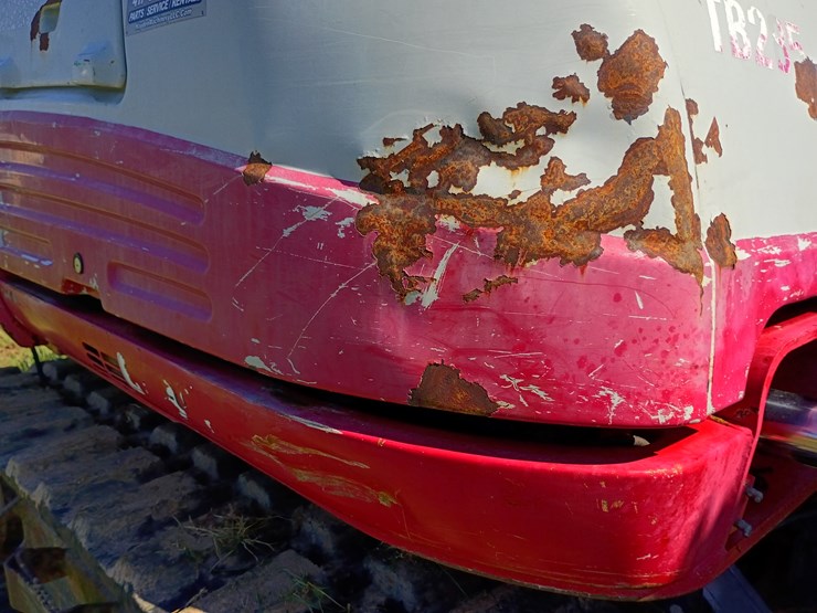 2011-takeuchi-tb285-image-99