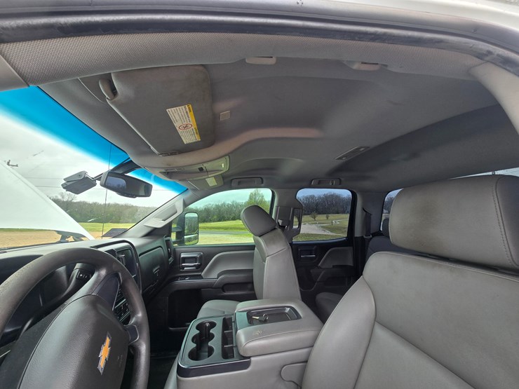 2019-chevrolet-silverado-2500-image-40