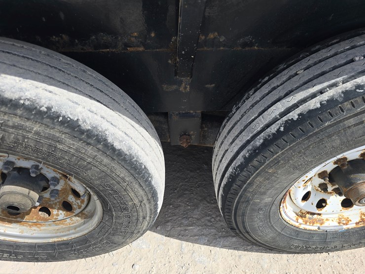 #22627-•-2022-load-trail-equipment-trailer-image-22