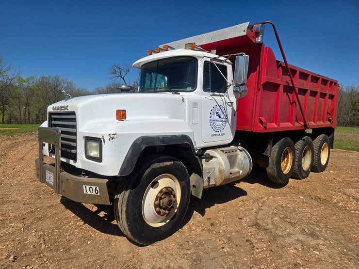 1998-mack-rd688s-image-2