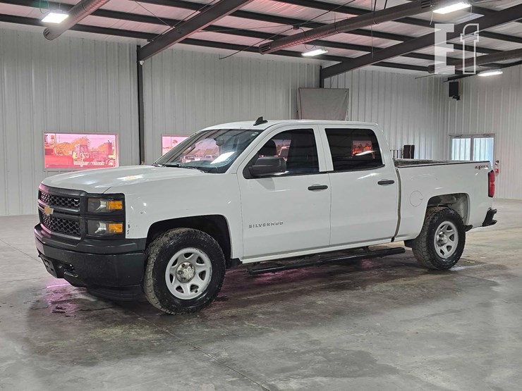 2015-chevrolet-silverado-1500-image-1