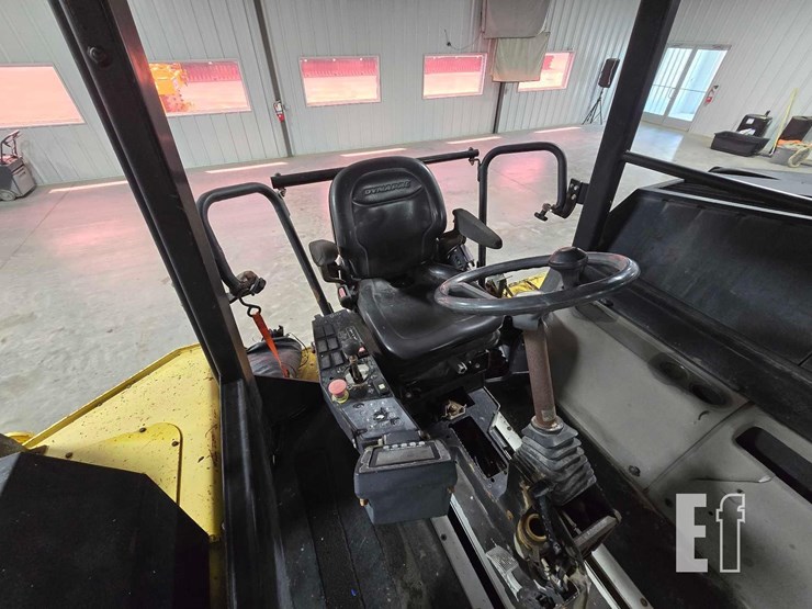 2013-dynapac-cp274-image-15