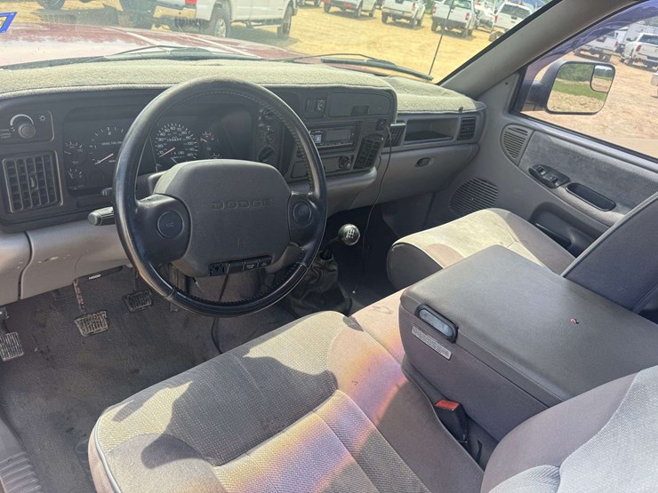 1996-dodge-ram-2500-image-11