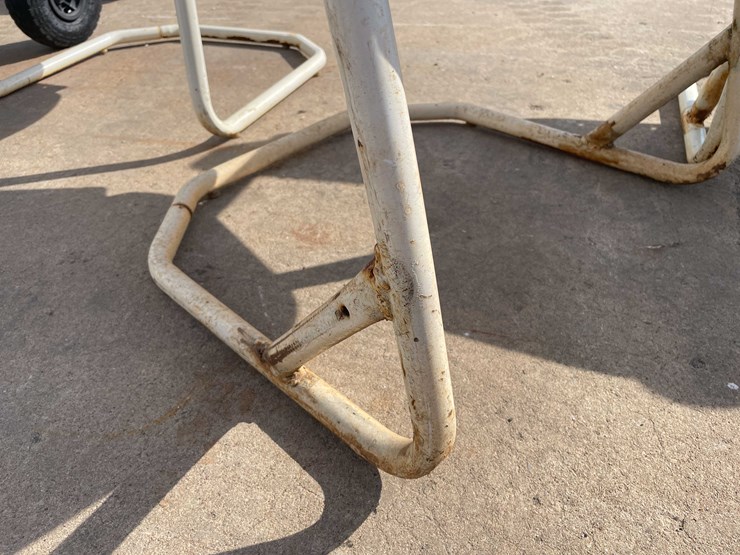 #7024-•-(4)-vintage-metal-patio-chairs-(o4)-image-13