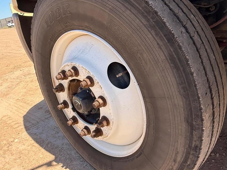 2016-international-durastar-4400-image-21