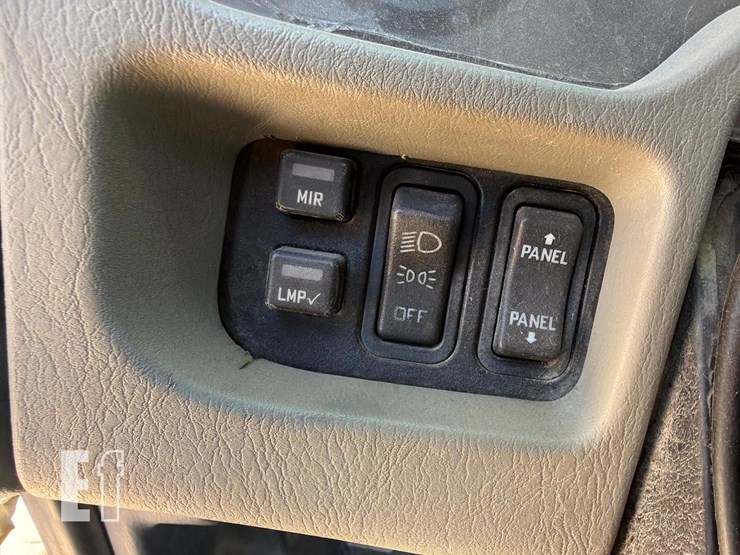 2016-international-durastar-4400-image-19