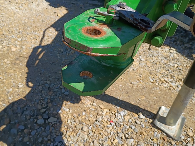 2023-john-deere-450m-image-9