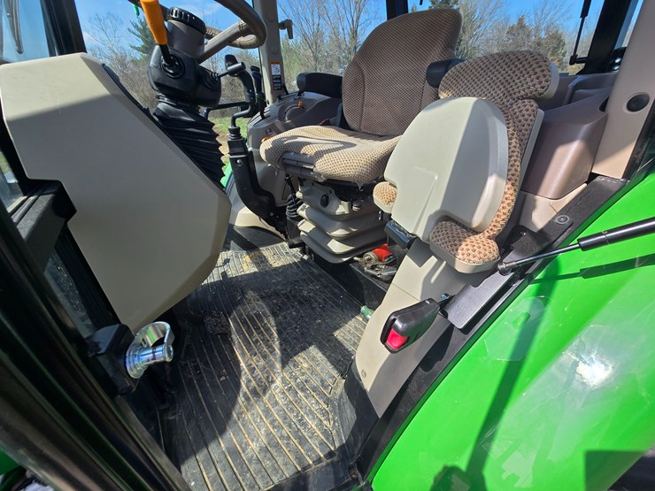 #22600-•-2024-john-deere-5090-tractor-image-48