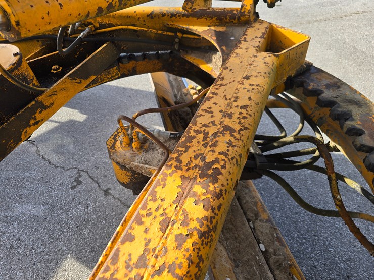 1971-deere-570a-image-46