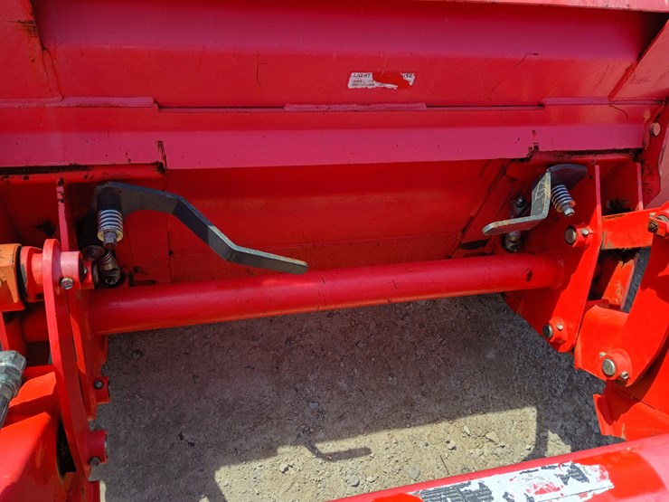 2019-kubota-m7060-image-72