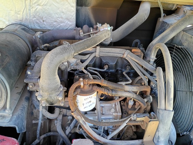 2011-takeuchi-tb285-image-19