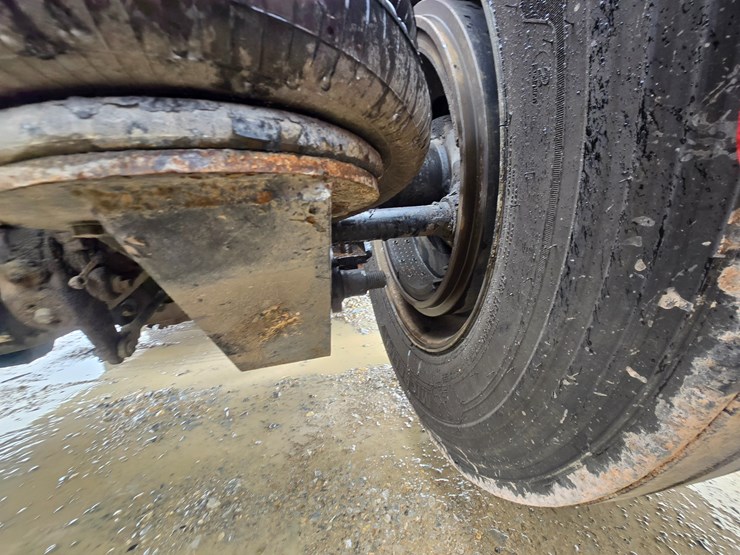 2017-western-star-5700xe-image-124