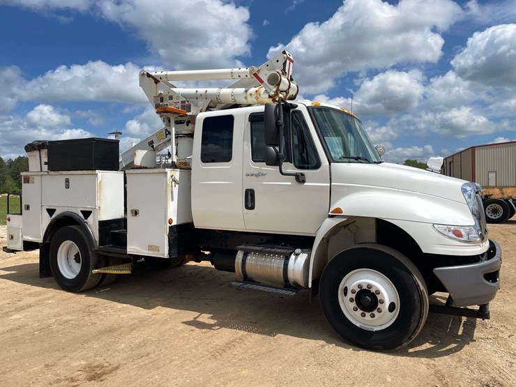 2013-international-durastar-4300-image-4