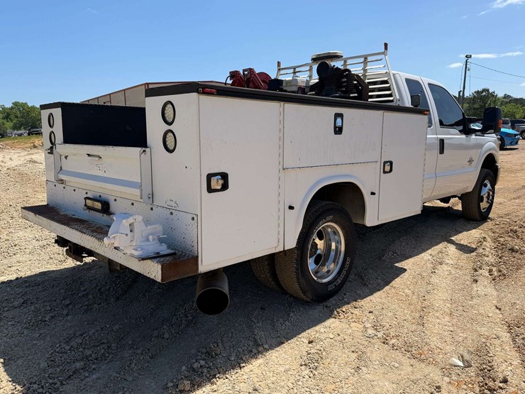 2015-ford-f350-image-3