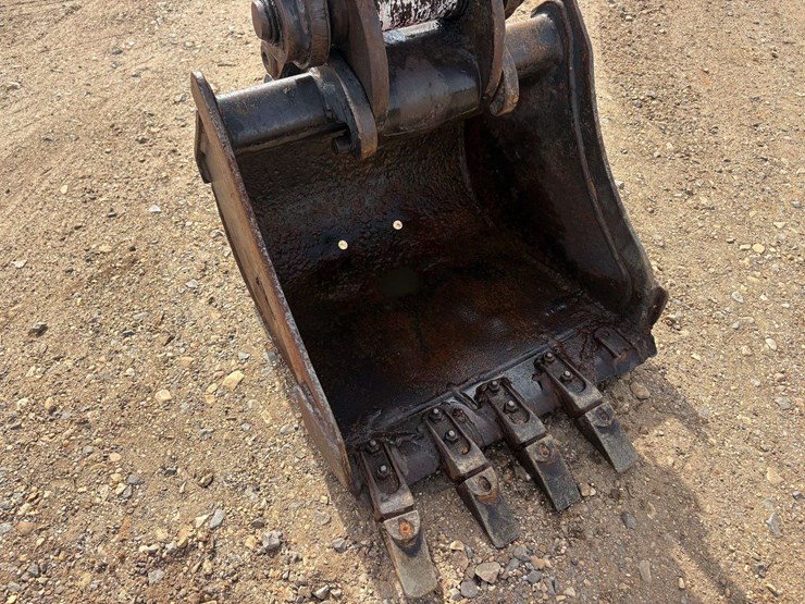 2007-bobcat-335-image-13