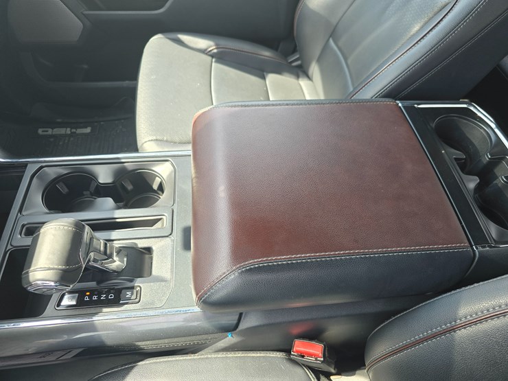 2022-ford-f150-image-47