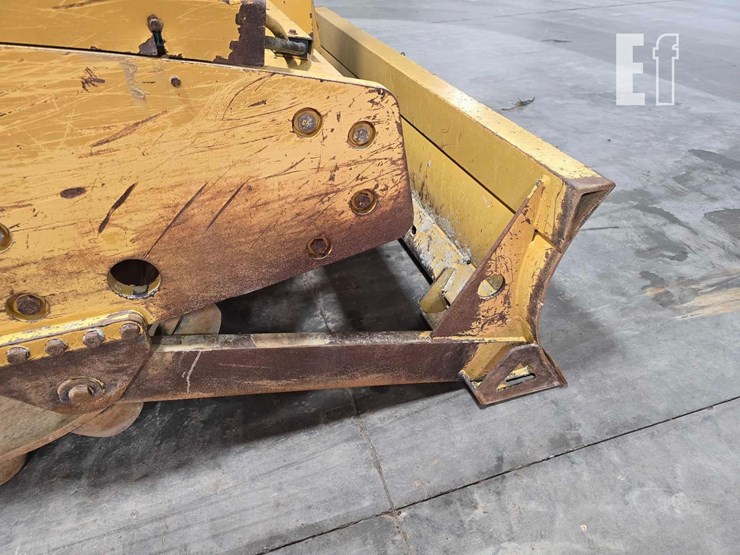 2012-caterpillar-cp56-image-11